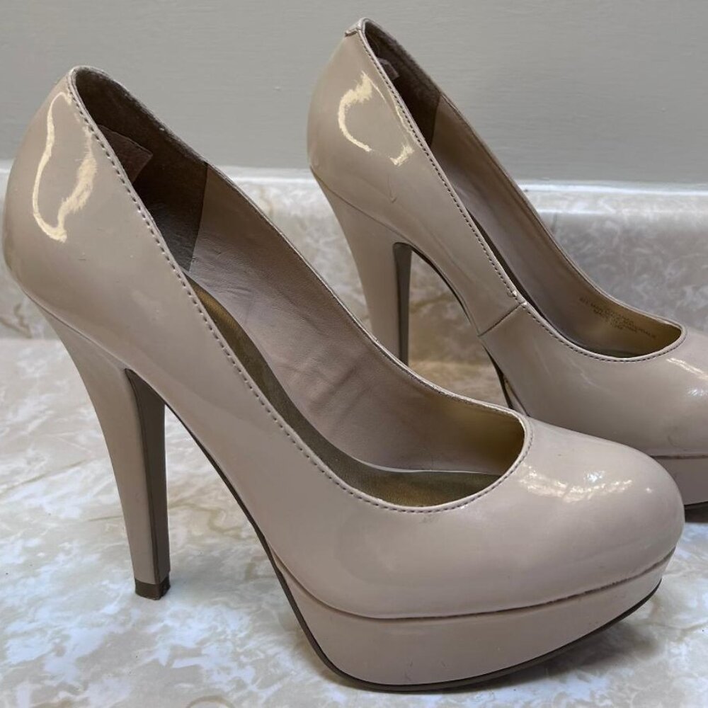 Guess Platform Heels, Paton Leather, Tan (Light Natural), Size 7.5, 5" heel